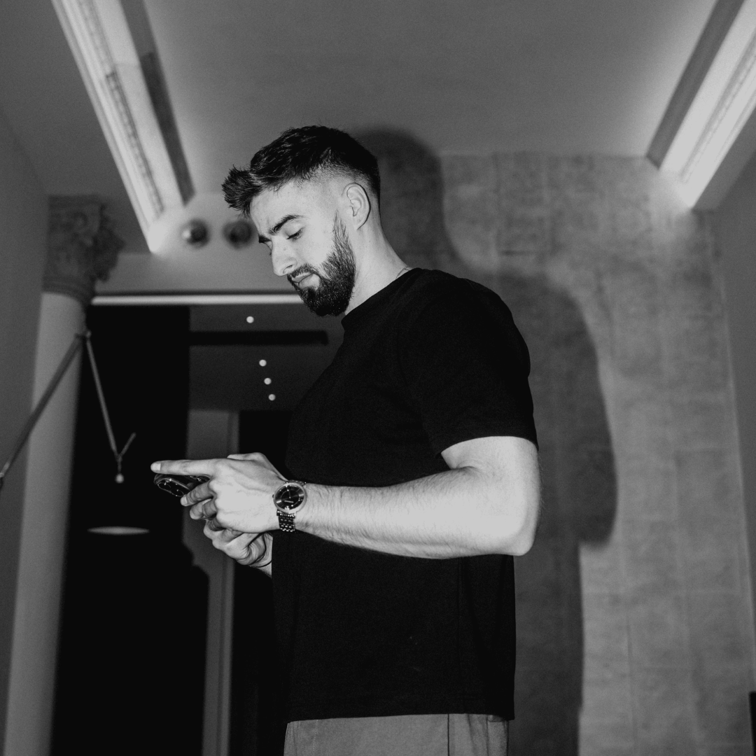 Szymon Kobylnik CEO playmaker